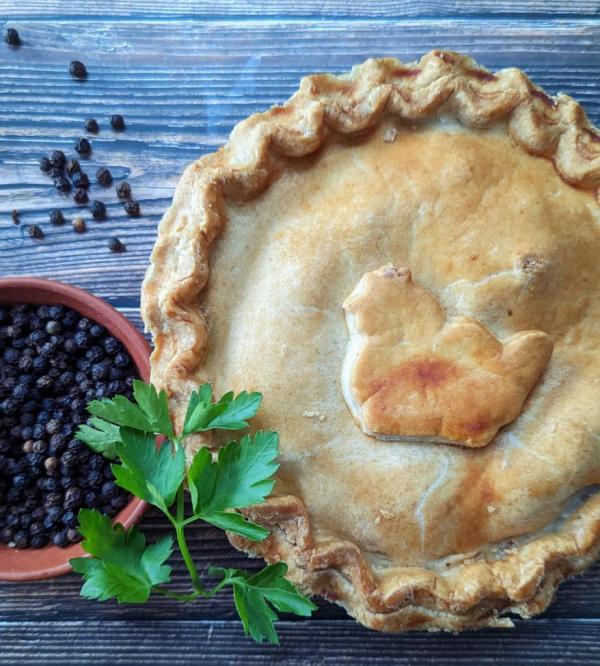 Chicken, Ham & Leek Family Pie